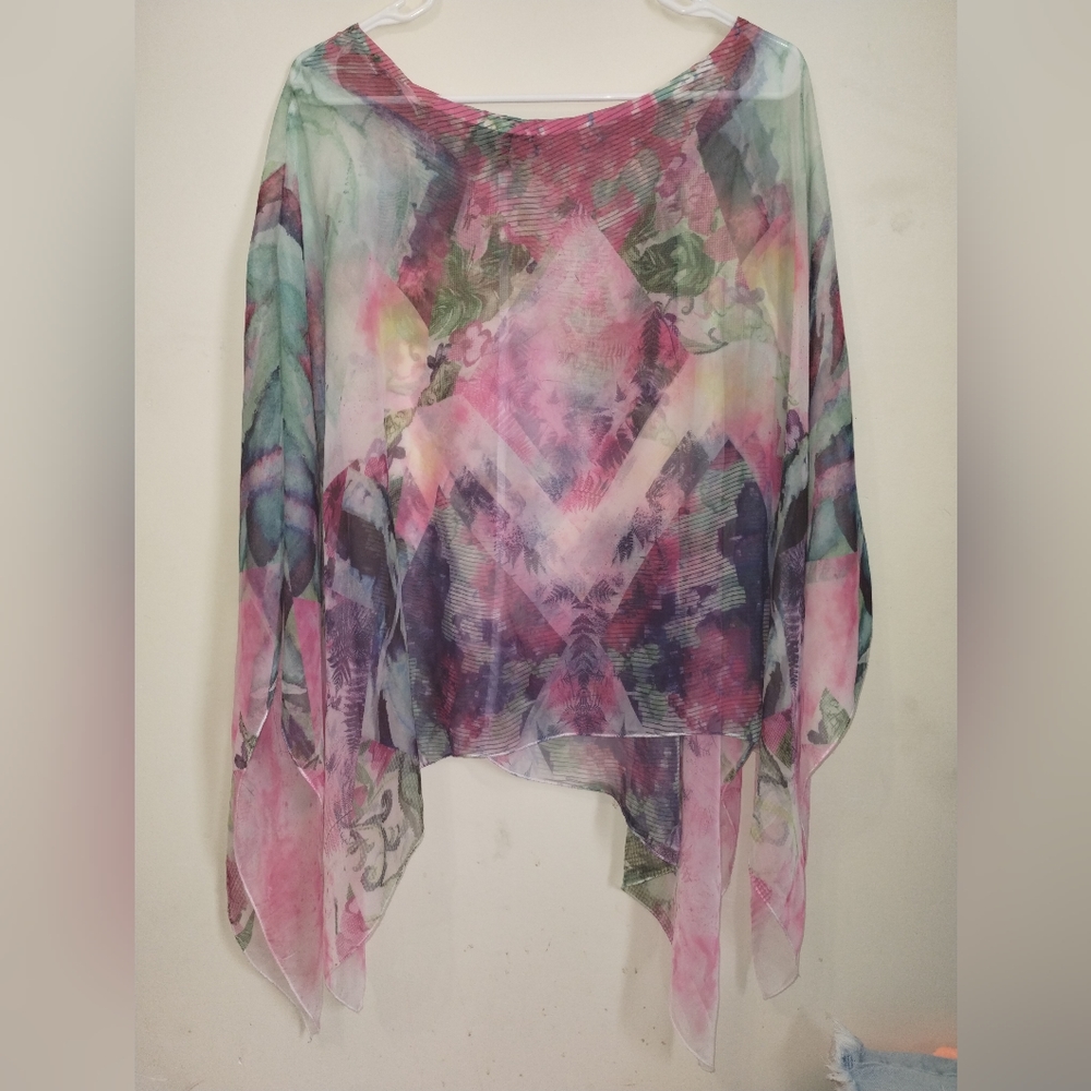 Women's Style &  Company Colorful Tunic